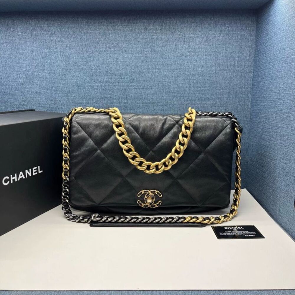 Chanel Women Pre-Loved Bag Very Good Condition